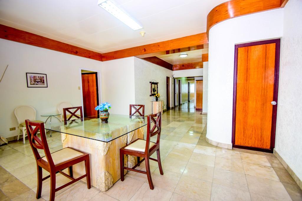 Kalibo Hotel Екстер'єр фото