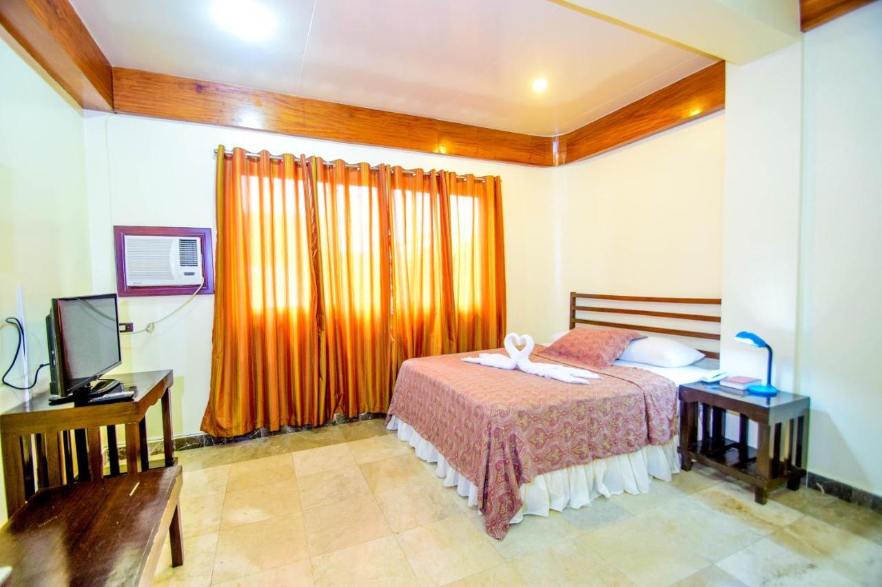 Kalibo Hotel Екстер'єр фото